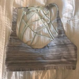 Lululemon free to be wild bra